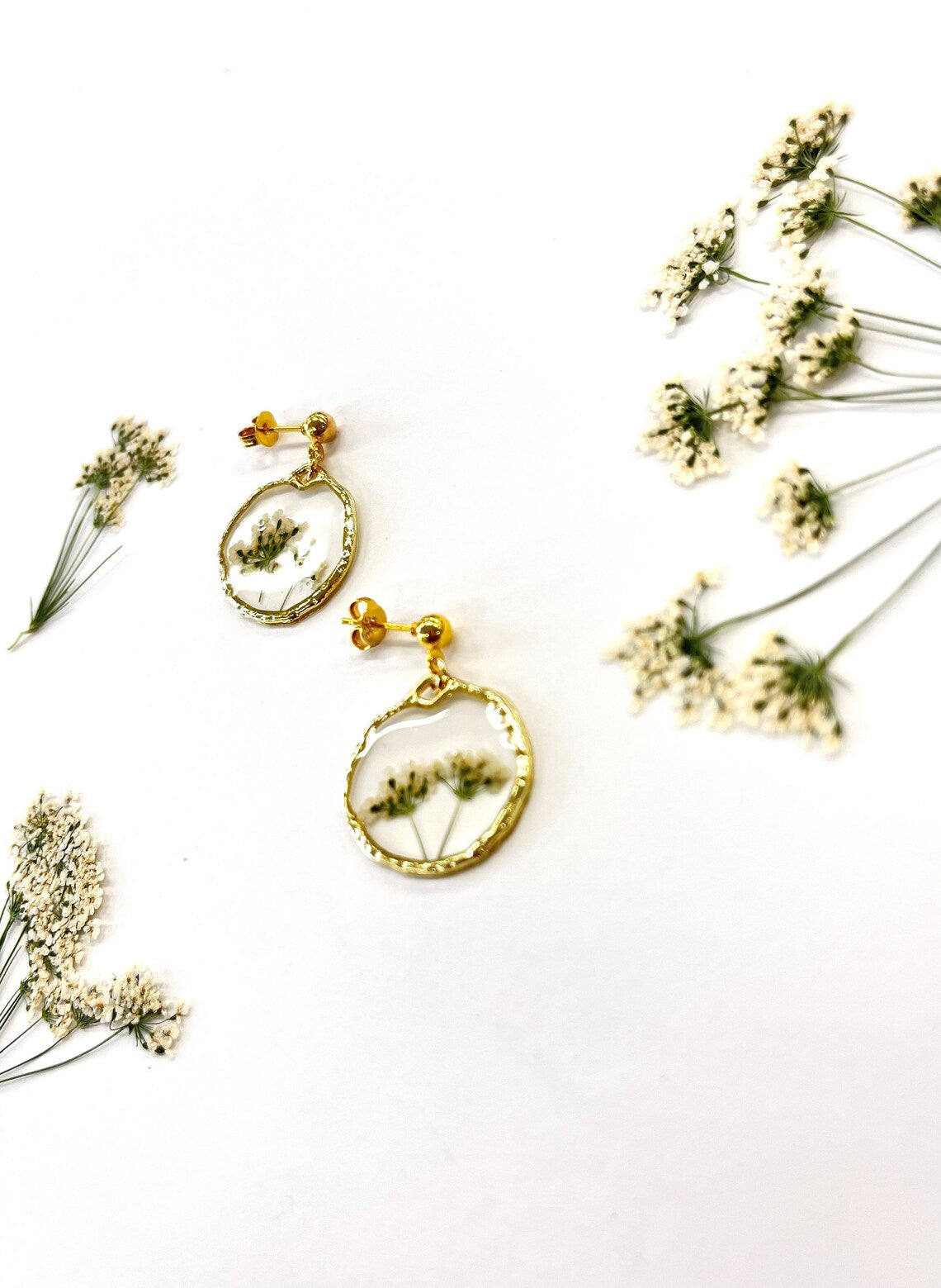 Ammi Majus Earrings image 1