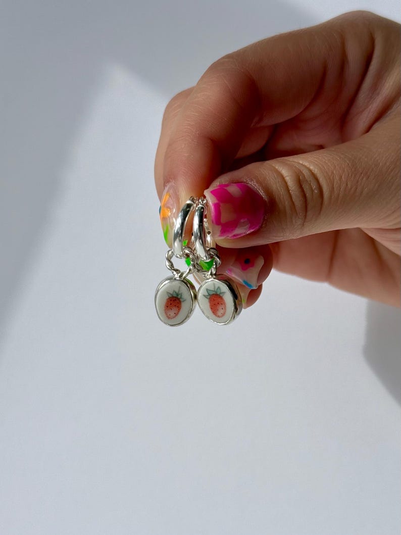 Wild Strawberry Hoops image 6