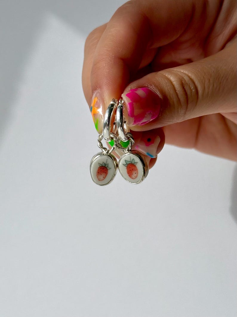 Wild Strawberry Hoops image 4